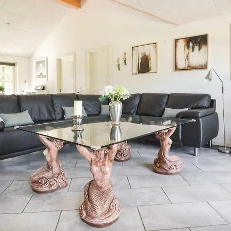Awesome In Bording W/ Wifi And 4 Bedrooms * Bording Stationsby