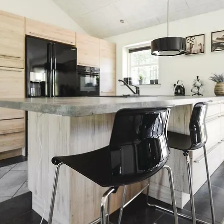 Awesome In Bording W/ Wifi And 4 Bedrooms