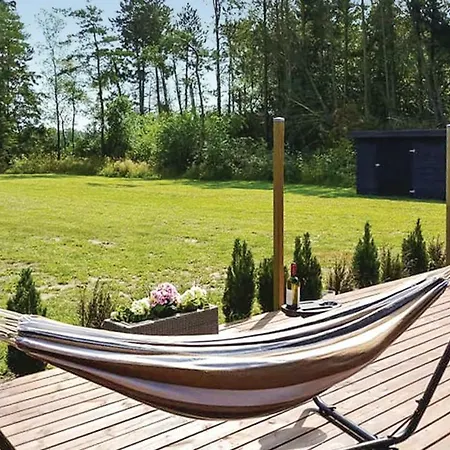 Awesome In Bording W/ Wifi And 4 Bedrooms Hébergement de vacances Bording Stationsby