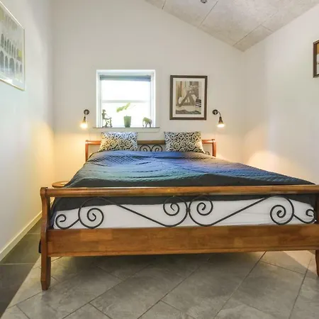 Awesome In Bording W/ Wifi And 4 Bedrooms * Bording Stationsby